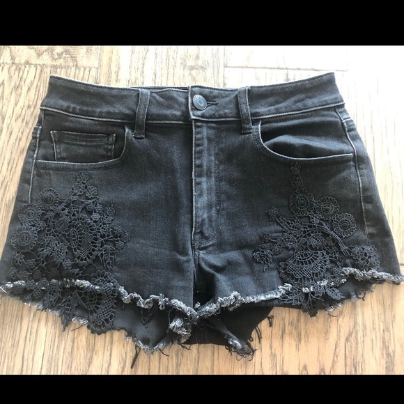 High waisted black denim shorts - Picture 1 of 2